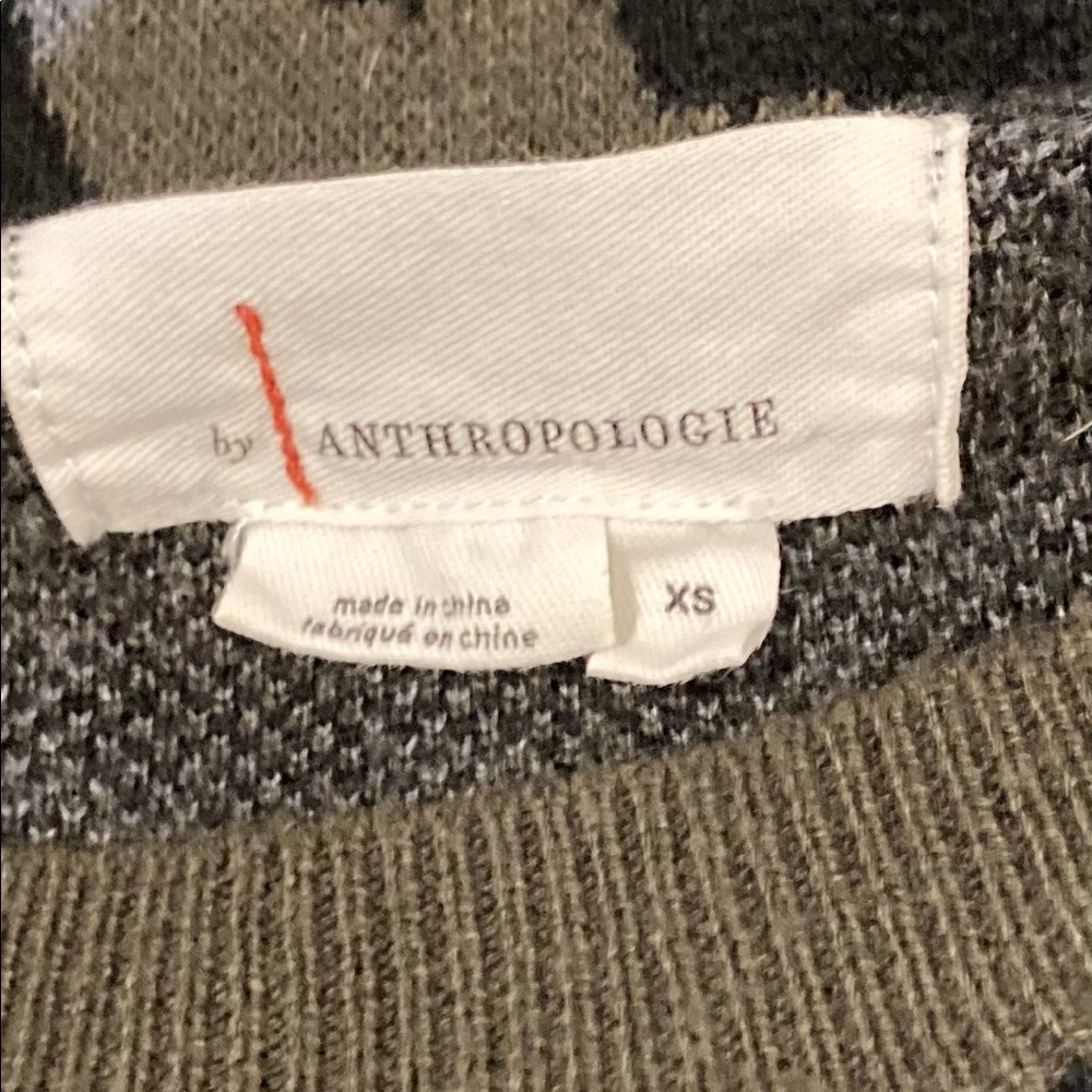Anthropologie camo sweater, size extra small - Picture 6 of 8
